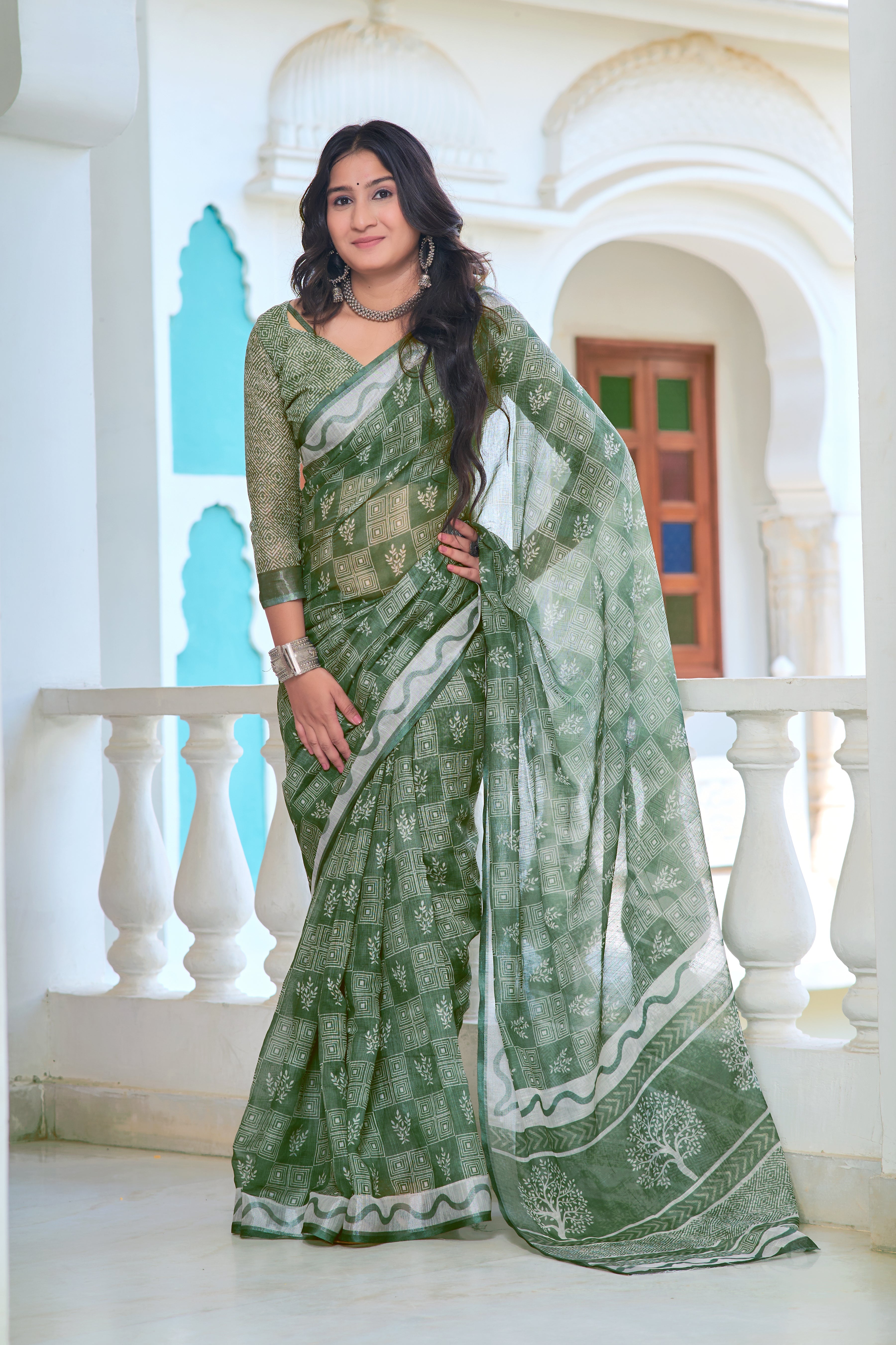 Classy Green Color Color Pure Cotton Lilen With Digital Printed Designer Saree