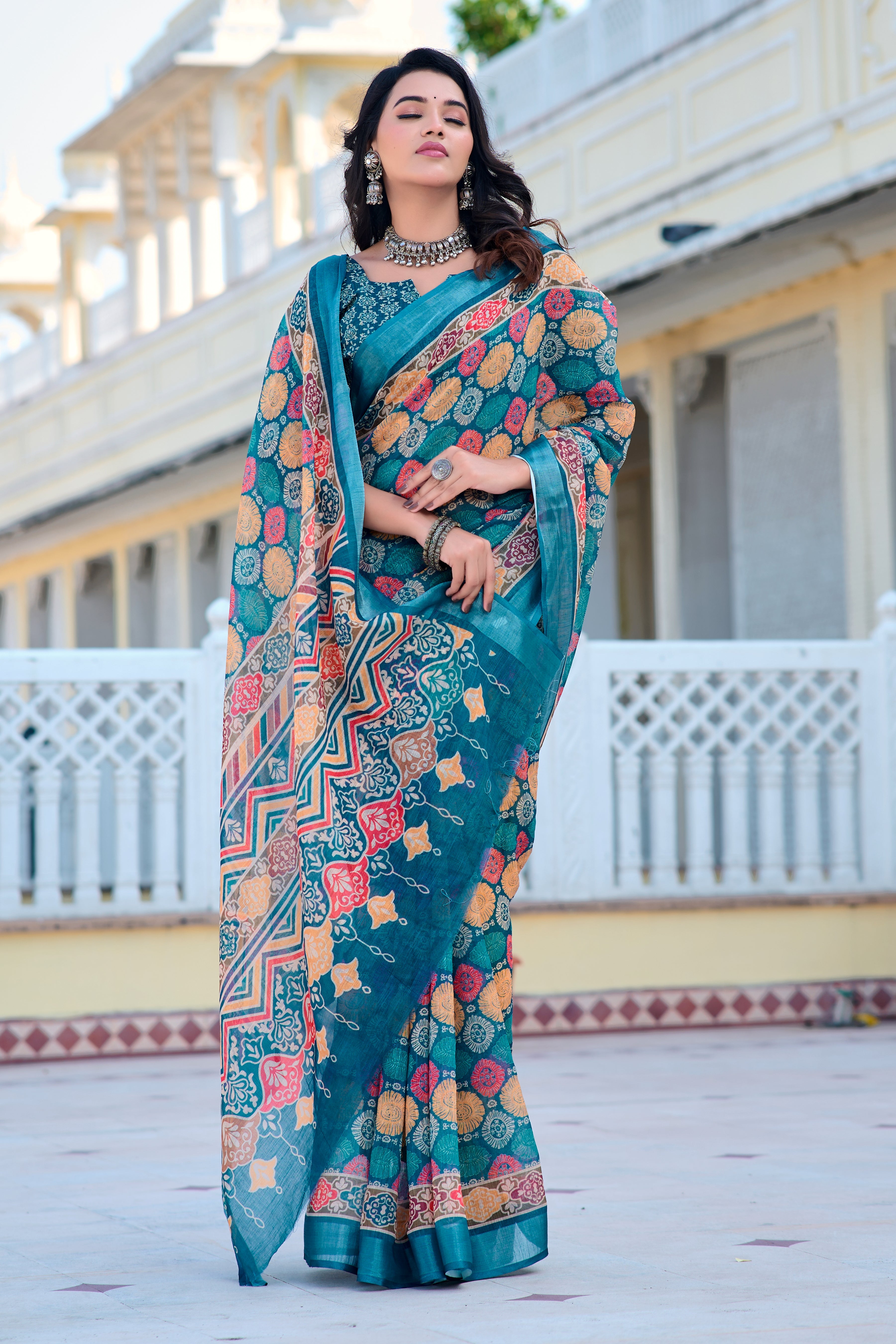 Fabulous Navy Blue Color Color Pure Cotton Lilen With Digital Printed Designer Saree