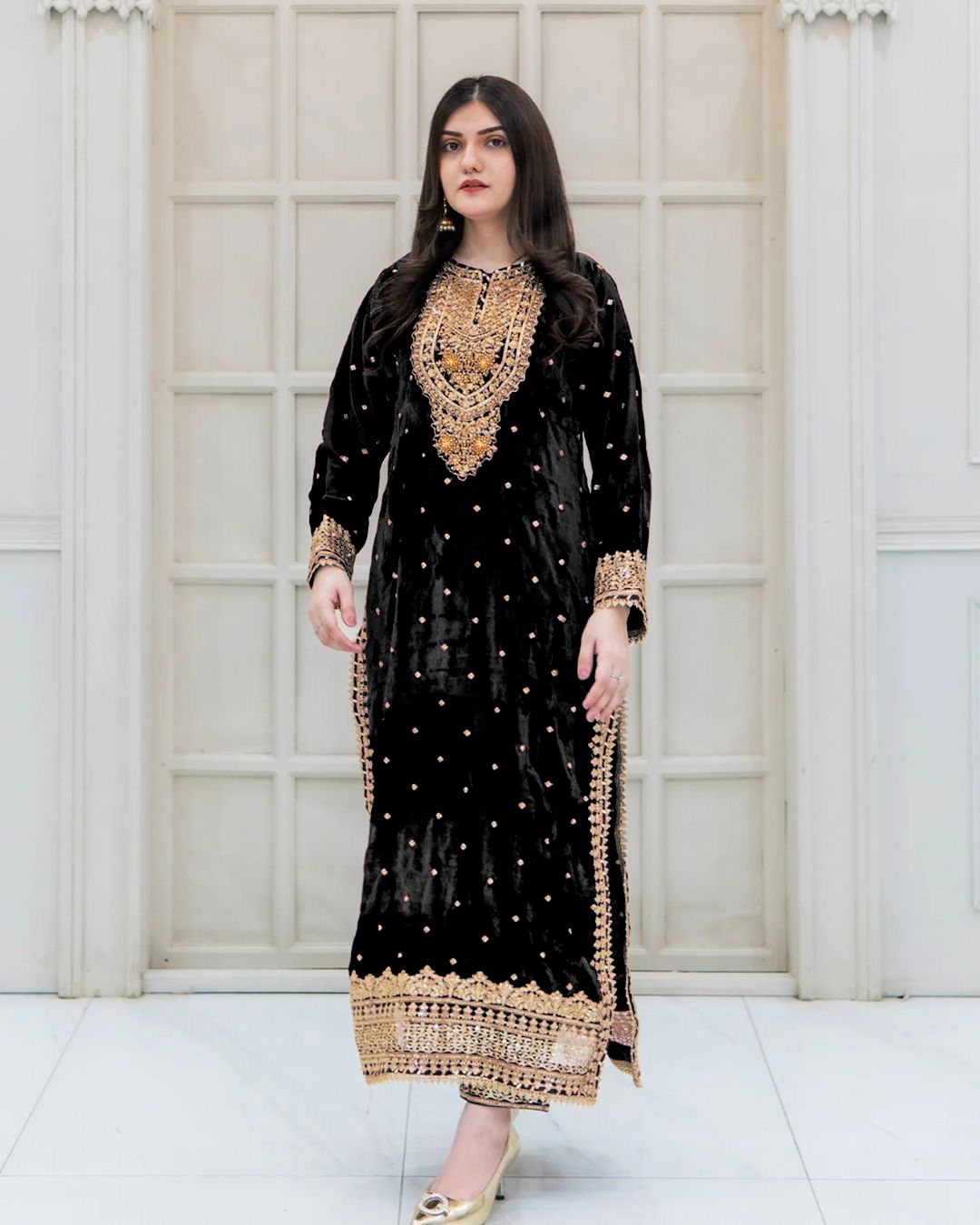 Marriage Wear Black Color Pure Heavy Viscose Velvet With Heavy Embroidery Sequence Work Neck Moti Work Salwar Suit