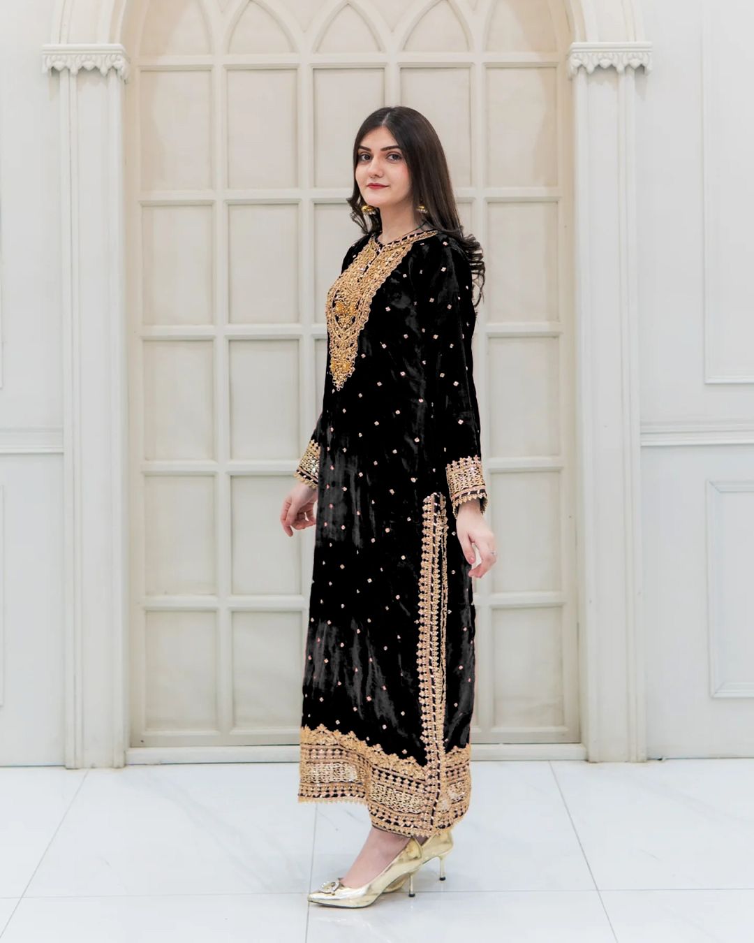 Marriage Wear Black Color Pure Heavy Viscose Velvet With Heavy Embroidery Sequence Work Neck Moti Work Salwar Suit